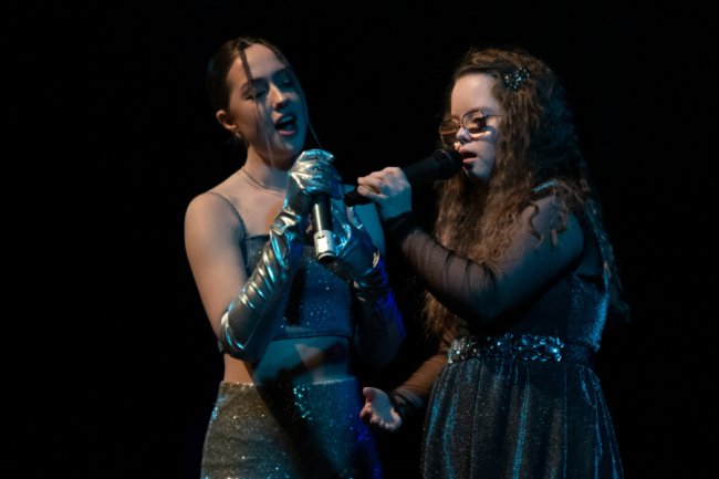 У Луцьку діти з особливими потребами виступали разом із відомими артистами