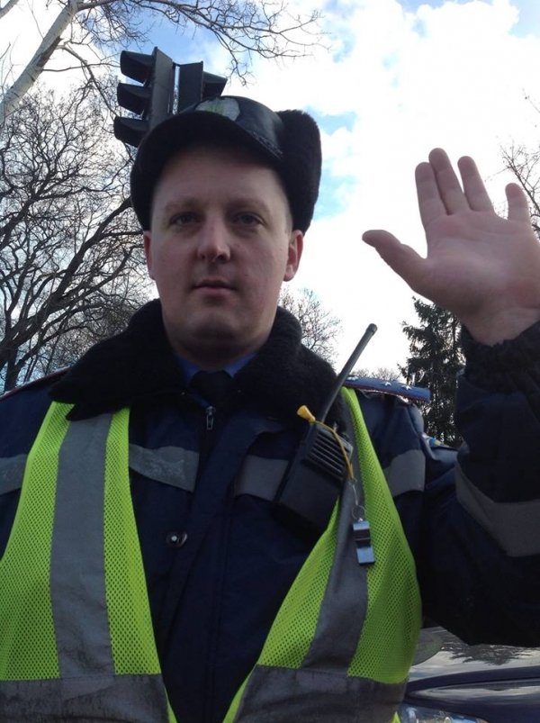 У Києві міліціонер обматюкав нардепів від опозиції