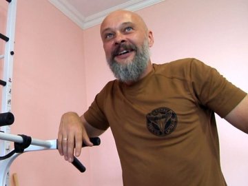 Як військових у Волинській обласній клінічній лікарні реабілітують після поранень. ВІДЕО