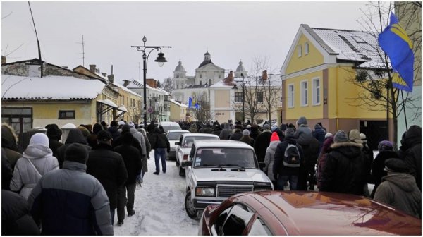 «Євронеділя» в Луцьку: віче, хода та панахида. ФОТО