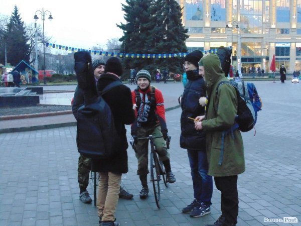 Лучанам передали Вифлиємський вогонь миру. ФОТО. ВІДЕО