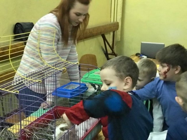 До діток загиблих атовців завітали звірята з луцького зоопарку. ФОТО