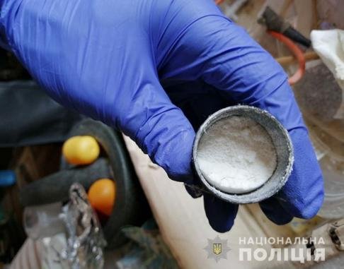 У Луцьку викрили нарколабораторію. ФОТО
