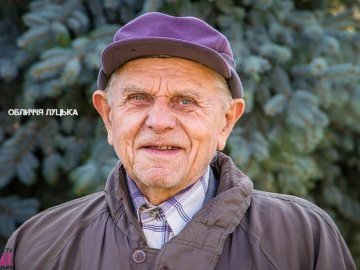 Обличчям Луцька в листопаді став пенсіонер  