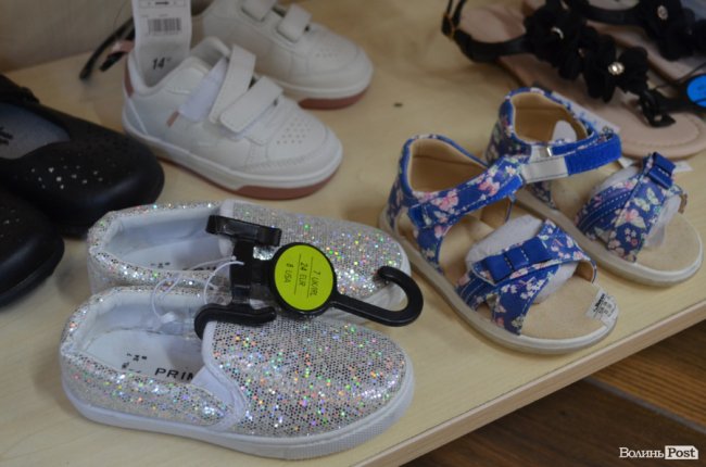 Нові брендові речі за доступною ціною: у Луцьку відкрили другий «Family Stock»*