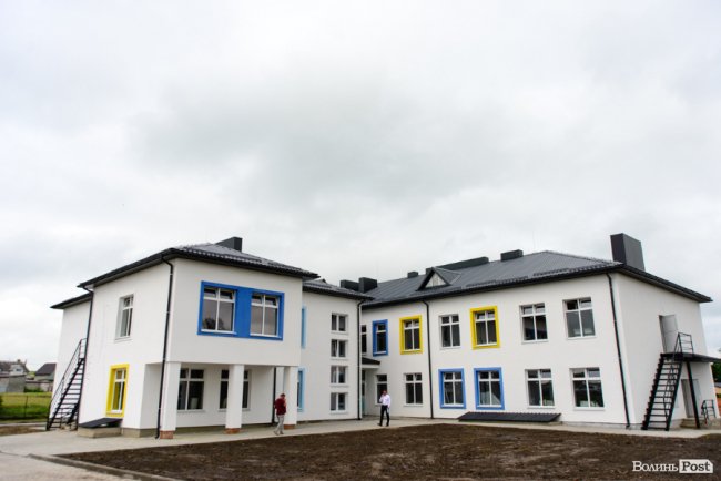 «Є велика мета зробити об’єкт показовим»: міністр оглянув новий дитячий садок у селі Крупа. ФОТО