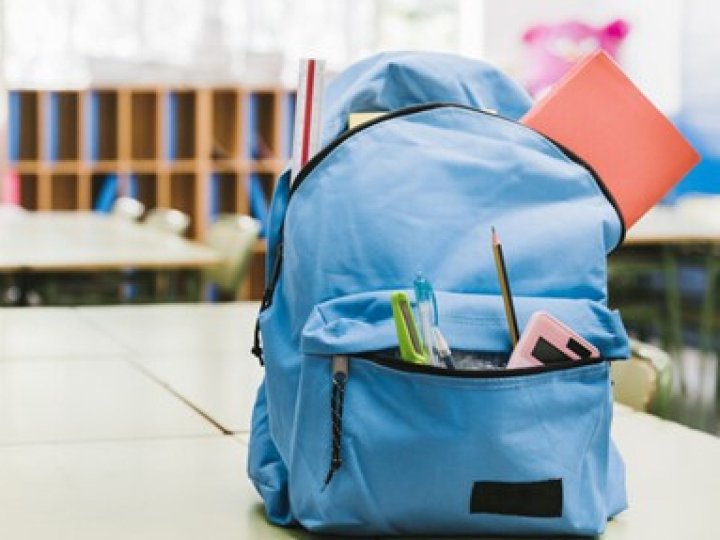 Батьки першокласників зможуть отримати від держави 5 тисяч грн: Кабмін запустив нову виплату