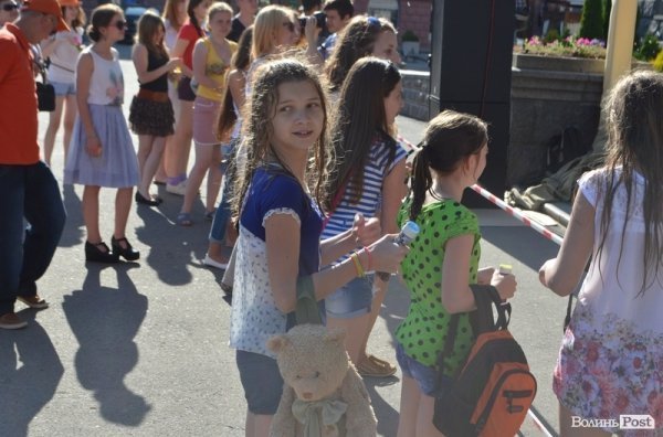 У Луцьку стартував фестиваль мильних бульбашок. ФОТО