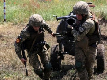 На Херсонському і Запорізькому напрямках ЗСУ просунулися на 8-10 кілометрів, – Денисенко