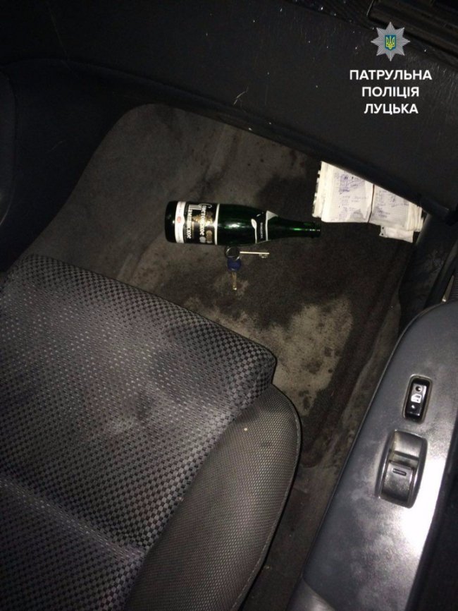 П’яна волинянка на швидкості в’їхала в паркан