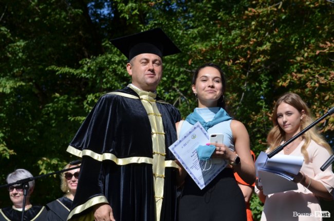  Як у луцькому «політесі» вітали першокурсників. ФОТОРЕПОРТАЖ