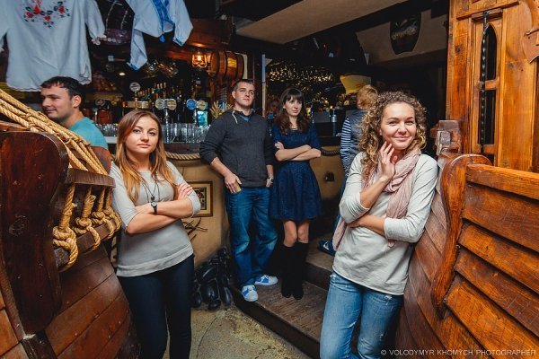 Як у Луцьку під час «Вечірки.UA» відбувалися «вибори». ФОТО