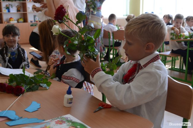 Під гаслом «Вперше»: луцька школа №27 відкрила свої двері. ФОТОРЕПОРТАЖ