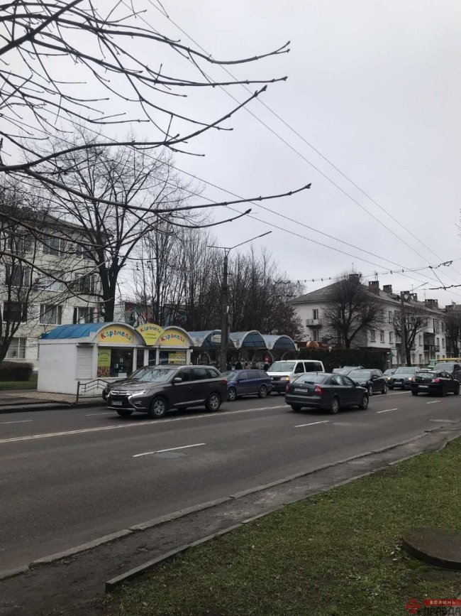 У Луцьку на Перемоги – подвійна аварія. ФОТО