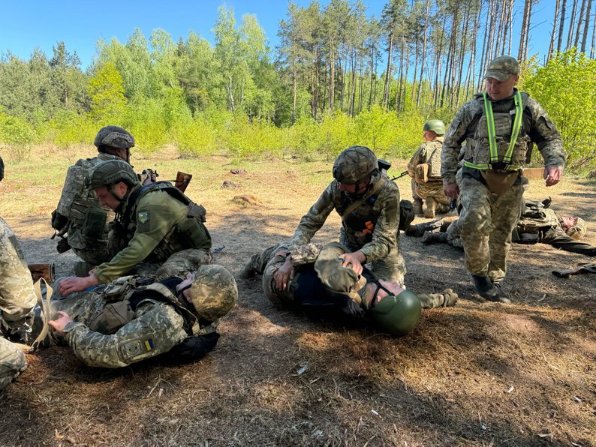 Як прикордонники Волинського загону тренуються перед ротацією на фронт. ВІДЕО