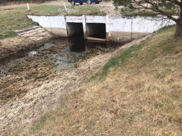 У Шацькому районі невідомі пошкодили гідроспоруду, випустивши всю воду