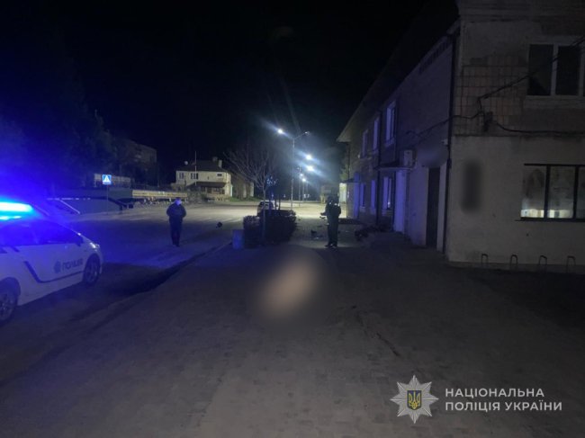На Волині мотоцикл врізався у припарковану автівку, загинув чоловік. ФОТО