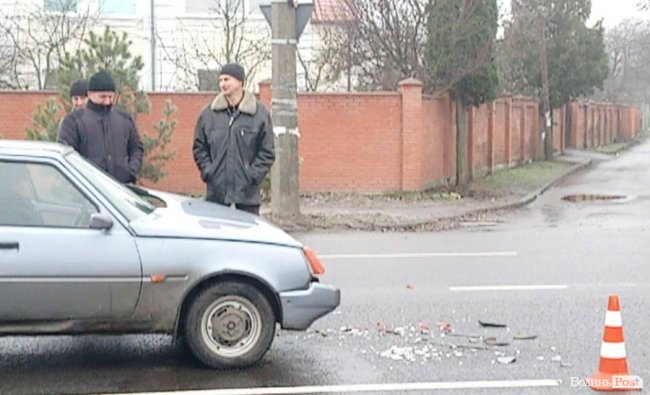 У Луцьку зіткнулися легковик та позашляховик