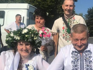 У Луцькому геріатричному пансіонаті – подвійне весілля. ВІДЕО
