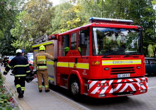 У Луцьку 11-річний хлопчик застряг у ліфті між поверхами