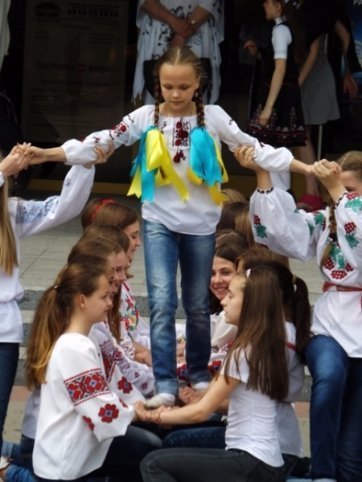 «Ми - майбутнє України»: флеш-моб у Луцьку