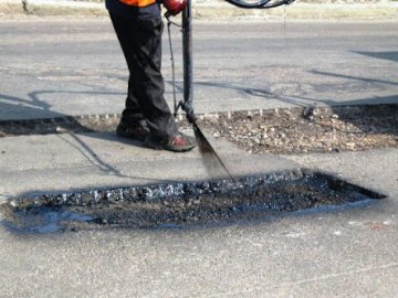 У Луцьку «підлатають» Львівську, Набережну та Винниченка 