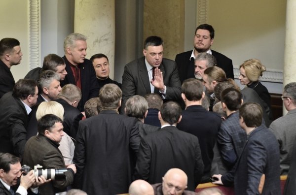 Як Верховна Рада скасовувала «скандальні закони». ФОТО