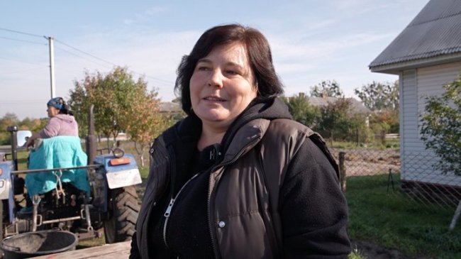 «Планують зібрати 2 тонни»: на Волині жителі села щороку збирають овочі для лікарні. ВІДЕО
