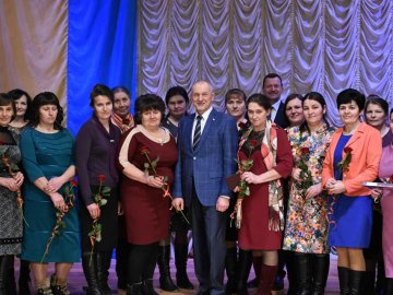 Матерям-героїням Камінь-Каширського району вручили ордени