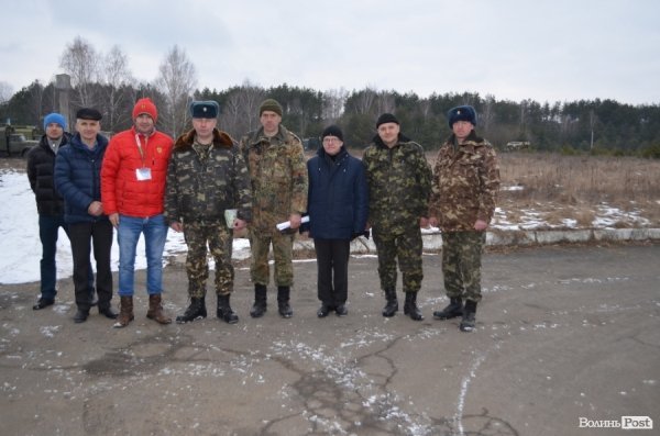 Луцькі волонтери привезли допомогу мобілізованим волинянам. ФОТО
