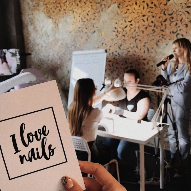 Як розкрутити Іnstagram і «напиляти» на відпочинок на островах: у Луцьку – масштабний захід для майстрів манікюру*