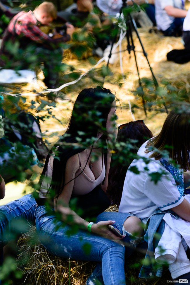 Патріотичні гутірки та захопливі бої: як минає другий день атмосферного «Бандерштату». ФОТО