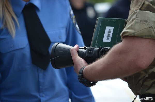 У Луцьку Яценюк нагородив бійців батальйону «Світязь». ФОТО
