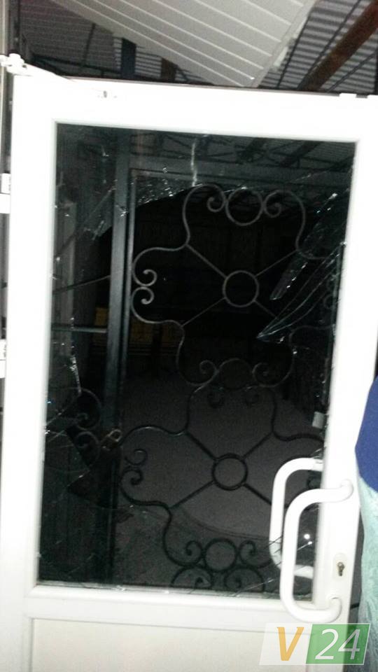 П’яний молодик у луцькому барі кидався на людей із ножем