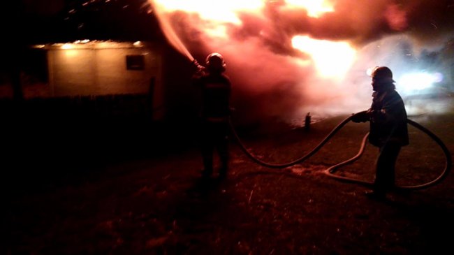 З’явилися фото пожежі в музеї під Луцьком