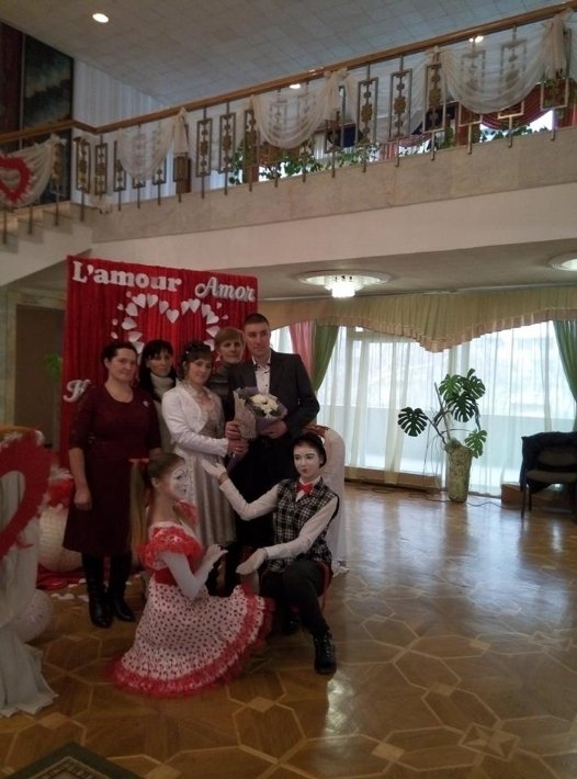 Щоби дату пам'ятав: у День Валентина в Луцьку побралися 27 пар