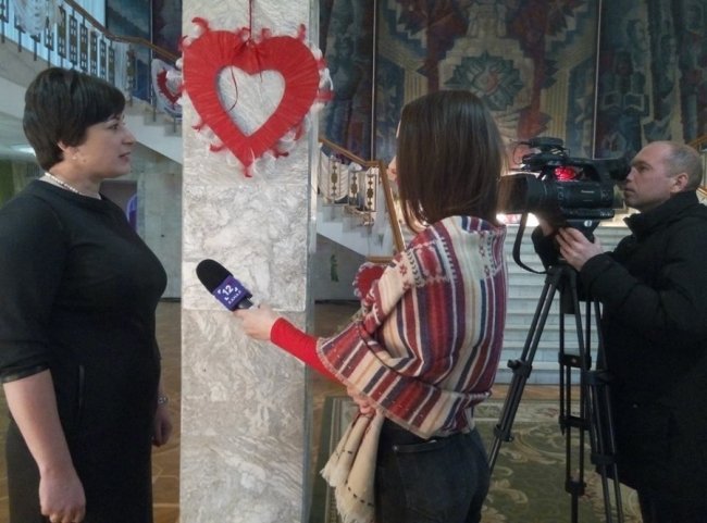 Щоби дату пам'ятав: у День Валентина в Луцьку побралися 27 пар