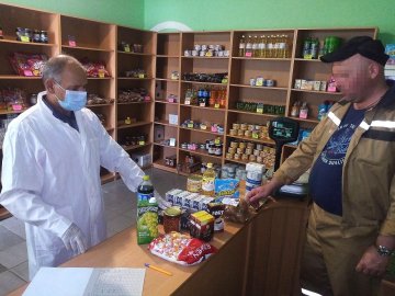 Скільки заробляє крамниця для засуджених у волинській виправній колонії. ФОТО