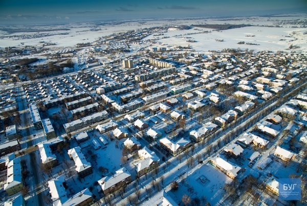Засніжений Нововолинськ показали з висоти пташиного польоту