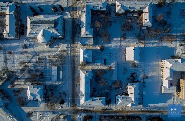 Засніжений Нововолинськ показали з висоти пташиного польоту