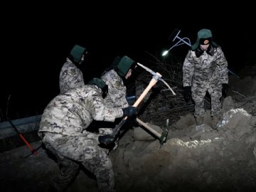 Понад 100 людей загинули внаслідок землетрусу в Китаї