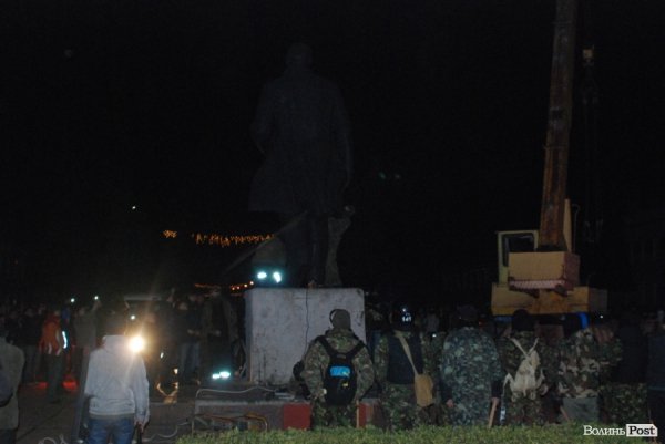 Як Волинь позбулася маневицького Леніна. ФОТО