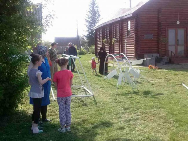 У селі під Луцьком облаштовують церковний сквер. ФОТО