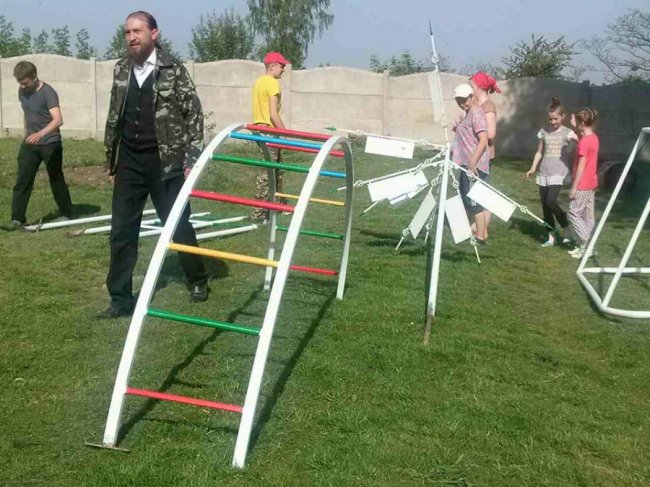 У селі під Луцьком облаштовують церковний сквер. ФОТО