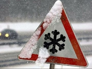 На вихідних очікують сніг і морози: волинян попереджають про погіршення погоди