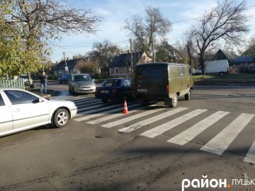 Аварія у Луцьку: зіткнулися Renault та УАЗ. ФОТО