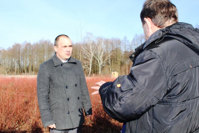 На Волині розводять страусів та ему, які несуть зелені яйця. ФОТО
