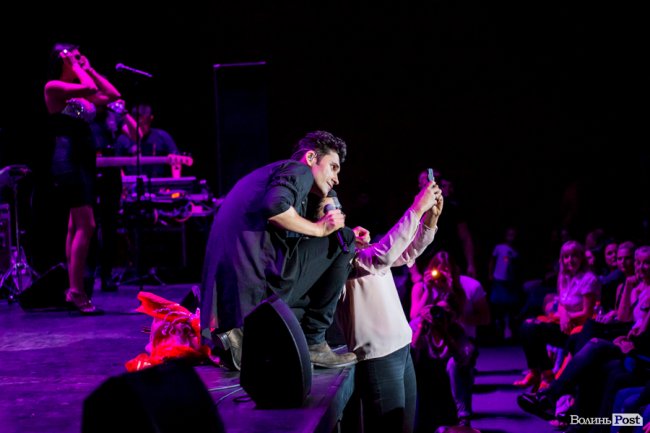 Шквал емоцій та запальна музика: як у Луцьку виступав Dan Balan. ФОТО