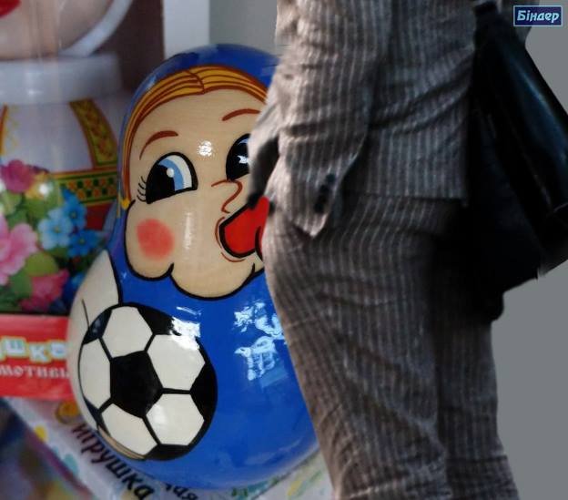 «Матрьошка 18+»: у мережі висміяли сувенір Росії до ЧС-2018