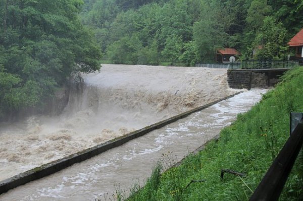 Велика повінь на Балканах. ФОТО